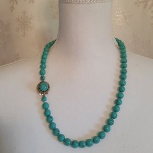 Bead necklace